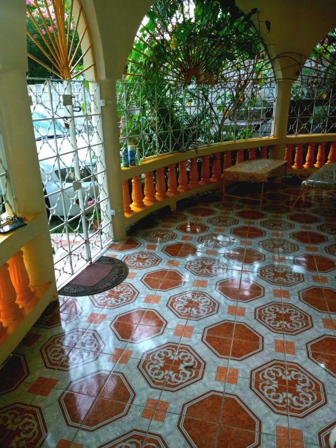 Fay Guest House Negril Dış mekan fotoğraf