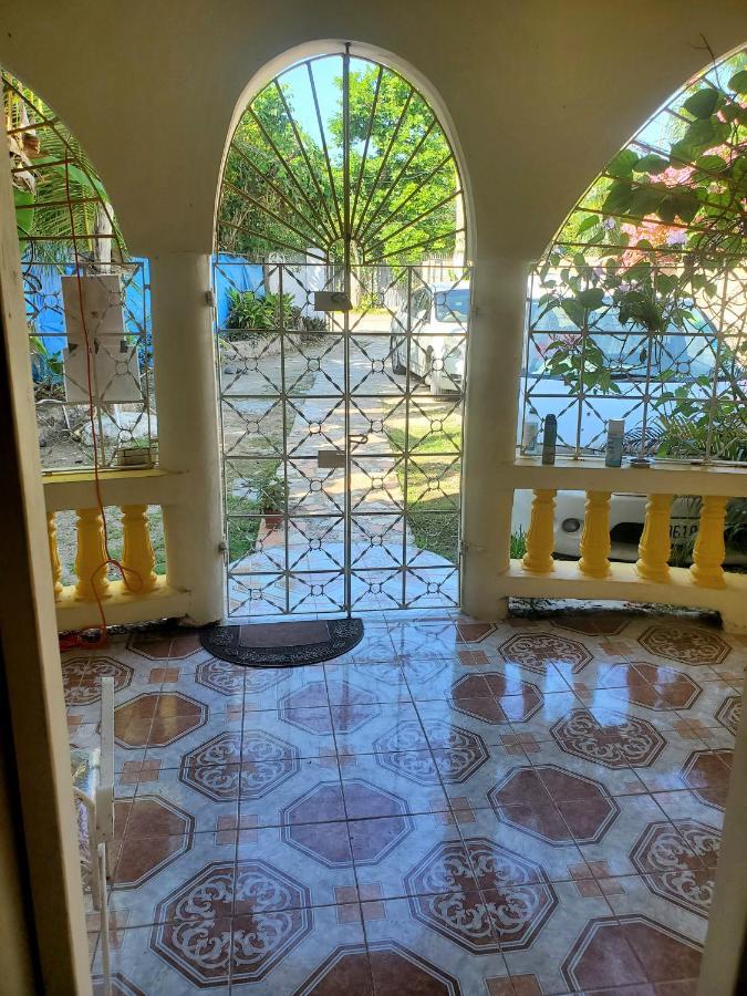 Fay Guest House Negril Dış mekan fotoğraf